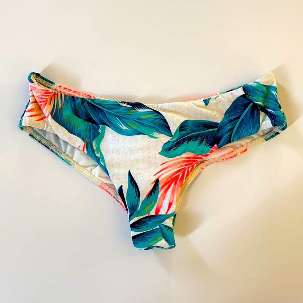 Tropical Billabong cheeky bikini bottoms